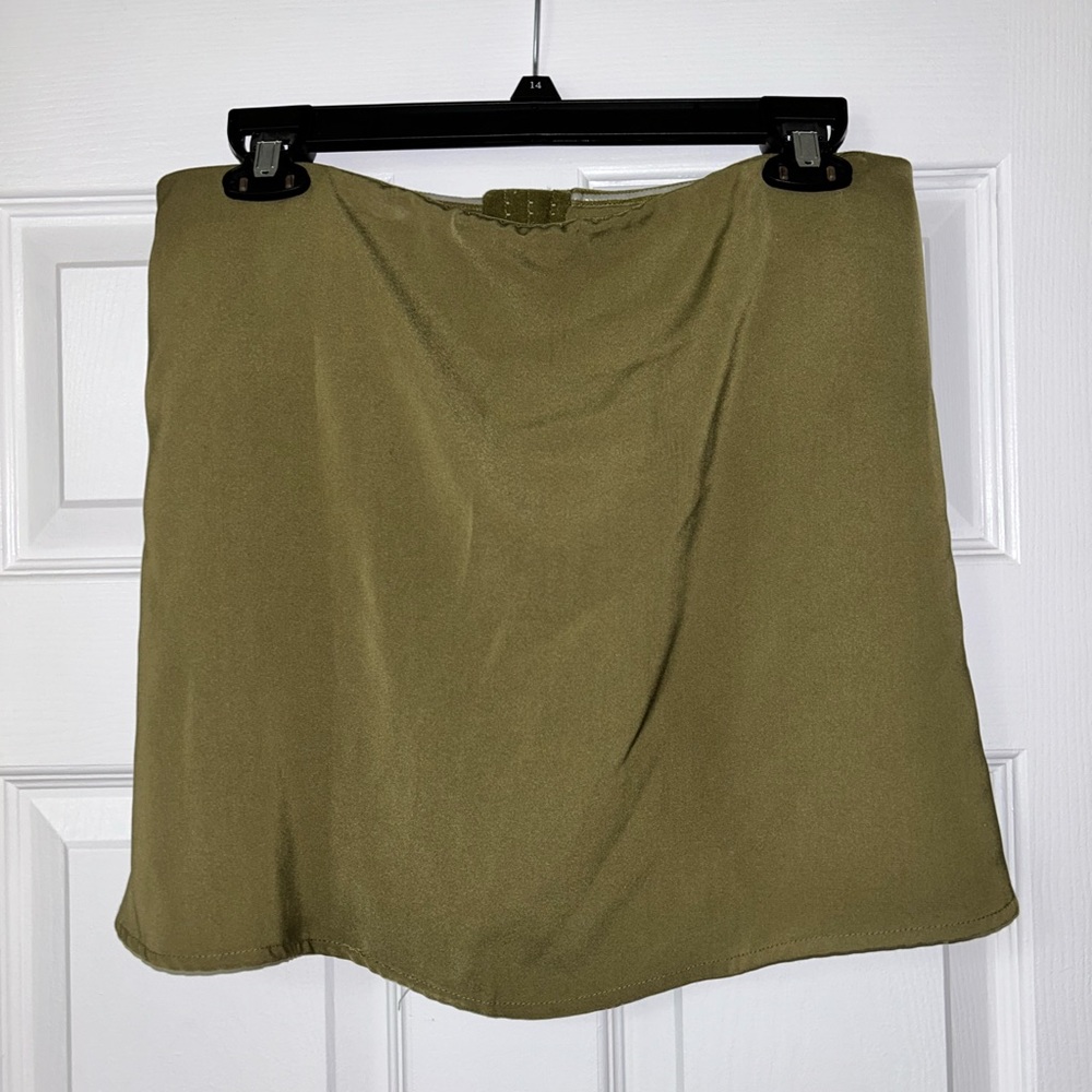 Tobi, strapless open back top, medium